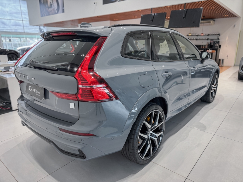 volvo xc60 2.0 t8 recharge polestar engineered awd geartronic 1.9 hibrido 4p automatico 202416