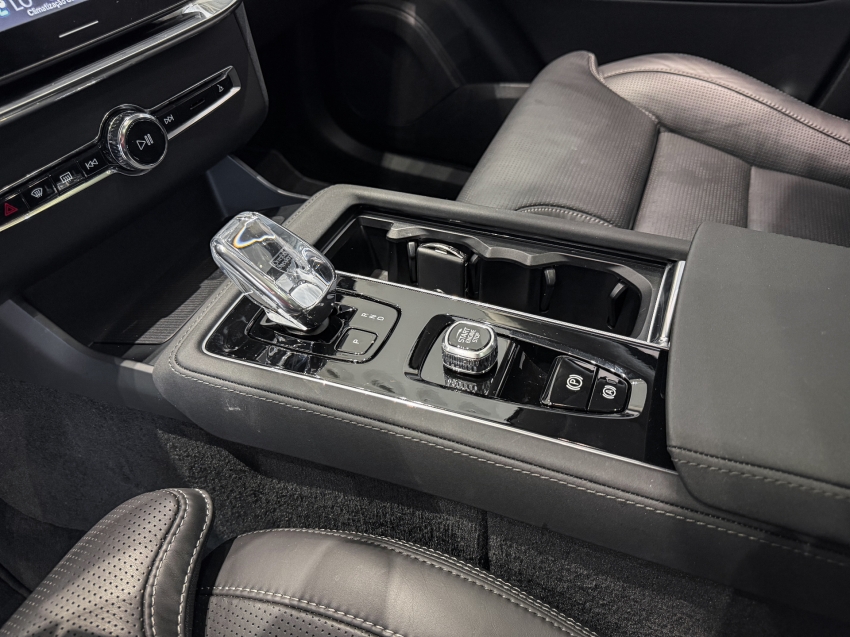 volvo xc90 2.0 t8 recharge ultra awd geartronic hibrido 4p automatico 20255