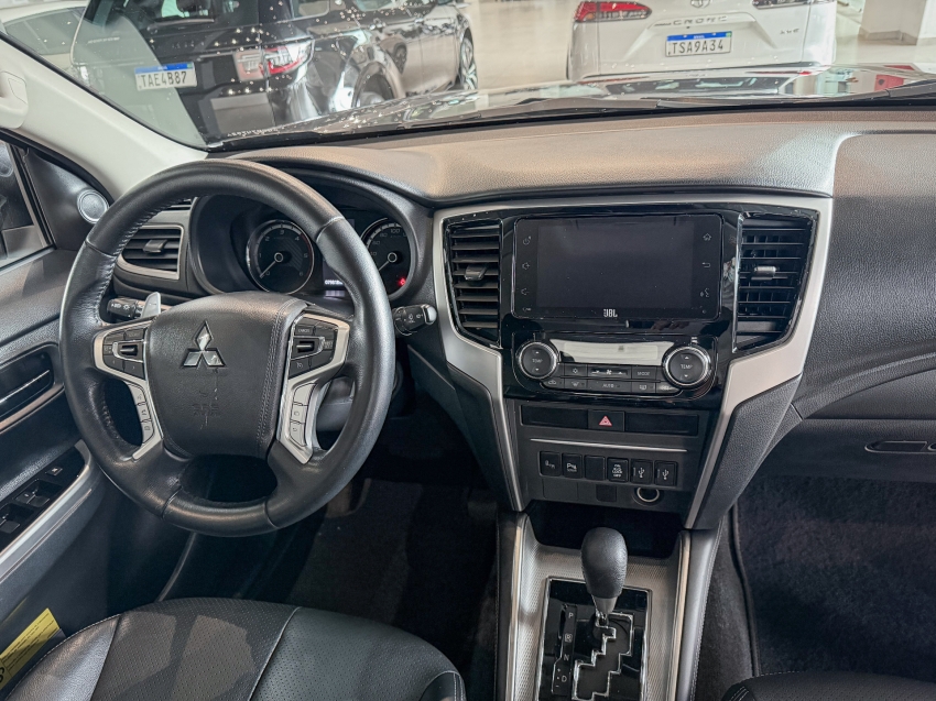 mitsubishi l200 triton 2.4 turbo diesel 4x4 at sport hpe-s 2.0 4p automatico 20242