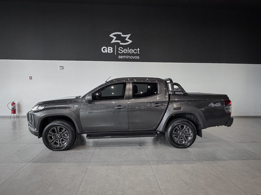 mitsubishi l200 triton 2.4 16v turbo diesel sport gls cd 4p 4x4 automatico 2.0 20252