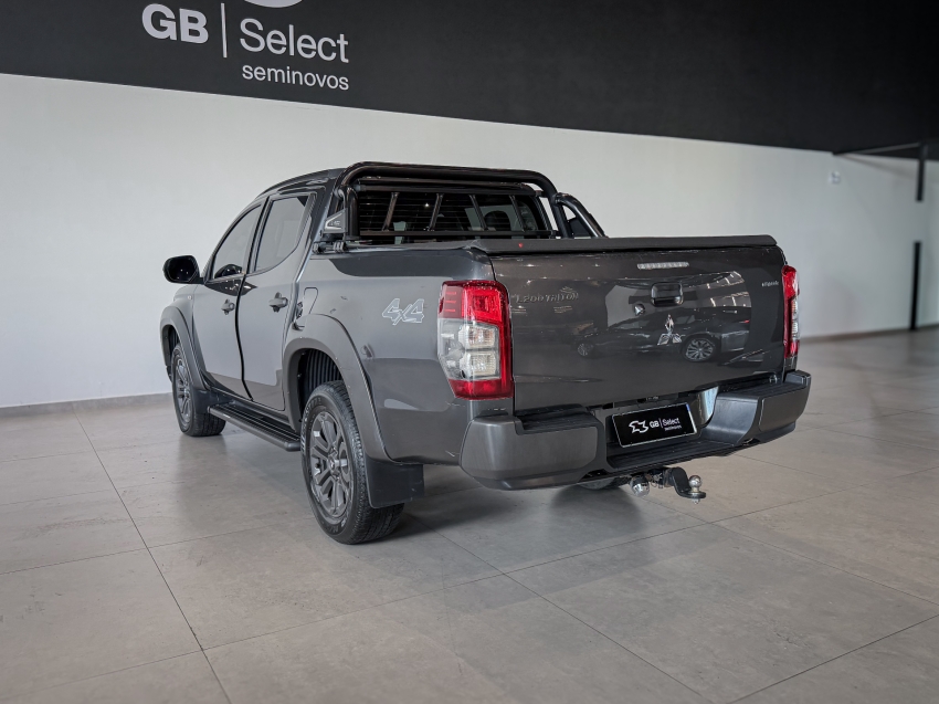 mitsubishi l200 triton 2.4 16v turbo diesel sport gls cd 4p 4x4 automatico 2.0 202513