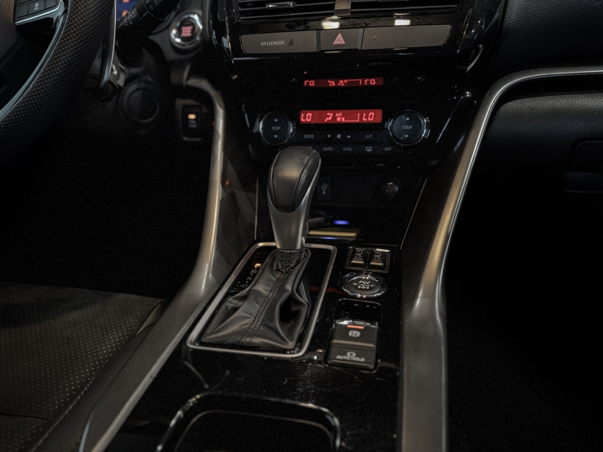 mitsubishi eclipse cross 1.5 mivec turbo gasolina hpe-s black cvt 1.4 4p automatico 20267