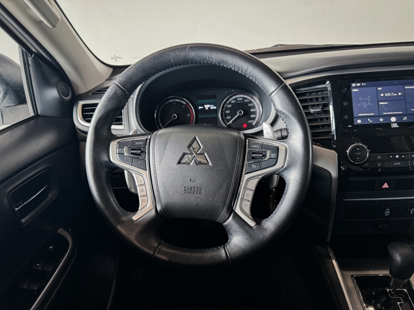 mitsubishi l200 triton 2.4 turbo diesel 4x4 at sport hpe 2.0 4p automatico 20244
