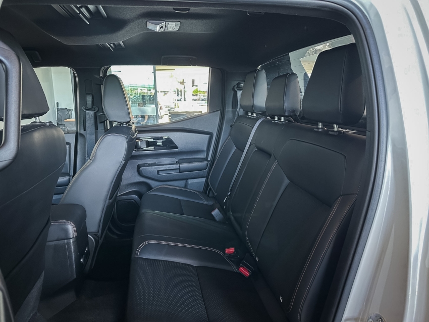 triton  katana 2.4 diesel 4x49