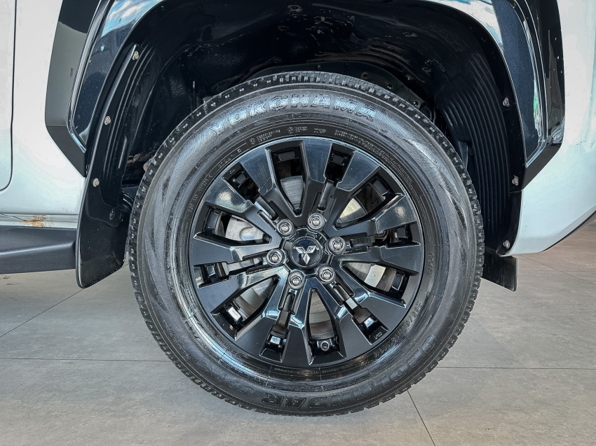 triton  katana 2.4 diesel 4x410