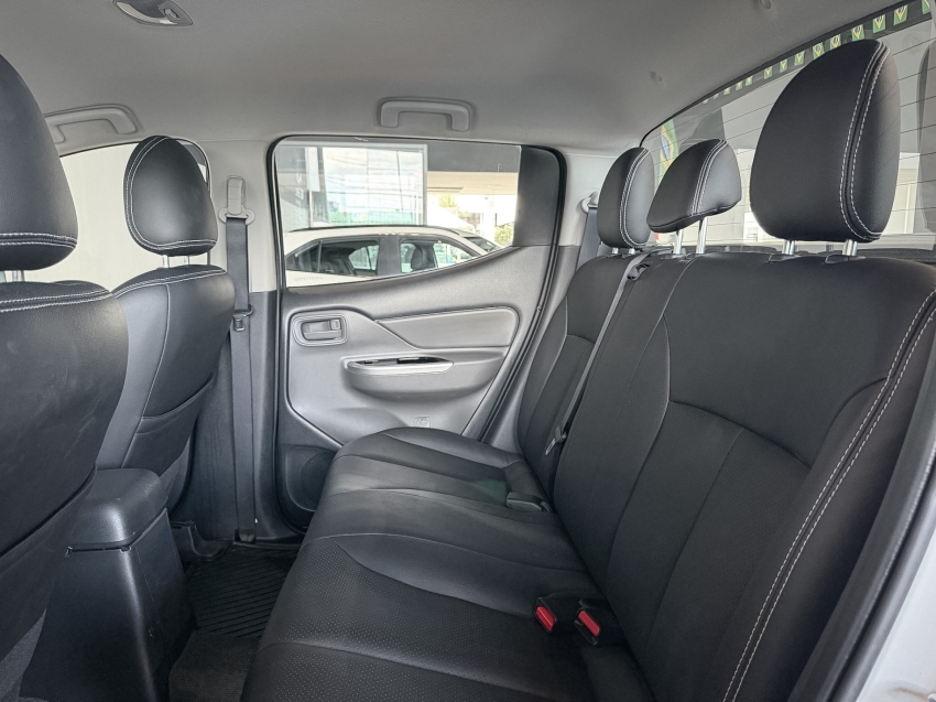 l200 triton sport gls 2.4 d 4x4 at8