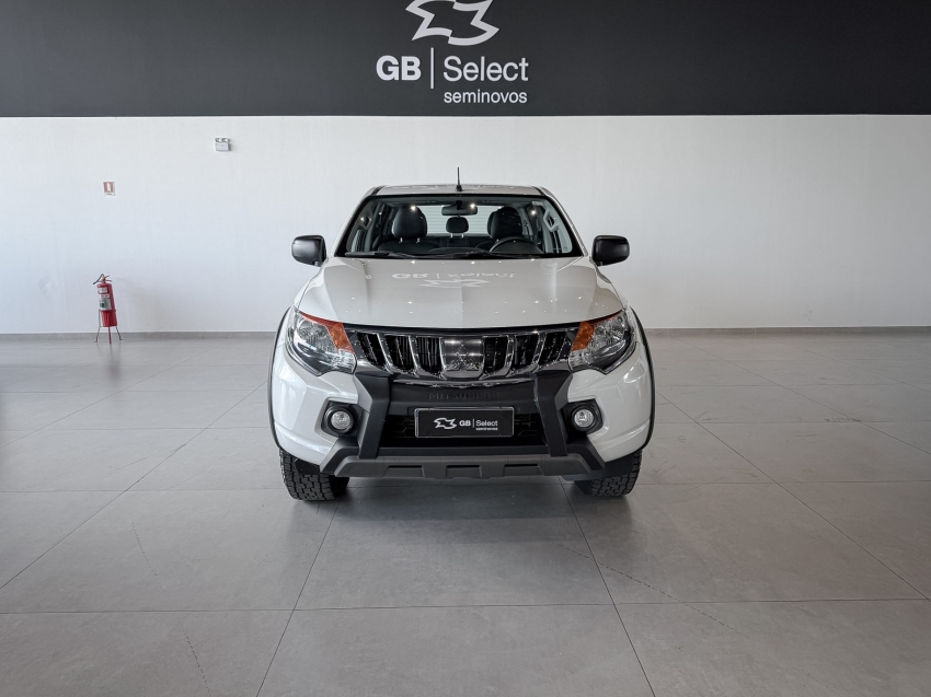l200 triton sport gls 2.4 d 4x4 at1