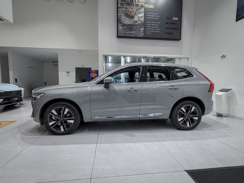 volvo xc60 t8 plus3