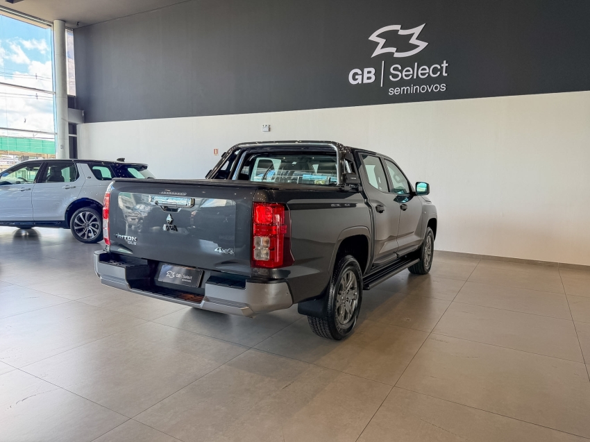 triton 2.4 biturbo diesel cd gls 4x4 aut10