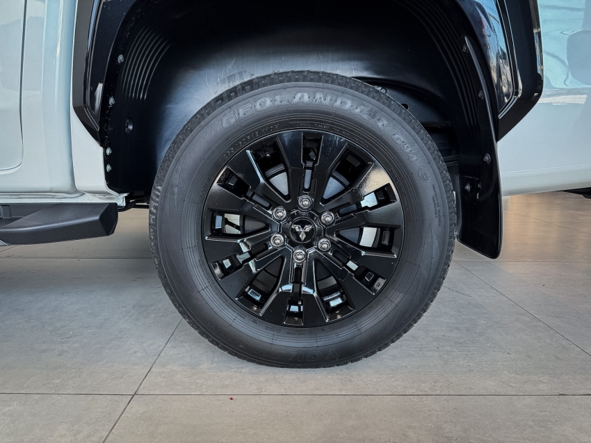 triton  katana 2.4 diesel 4x410