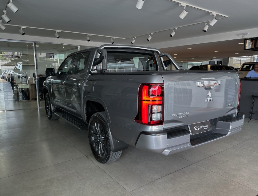triton 2.4 biturbo diesel cd hpe-s 4x410