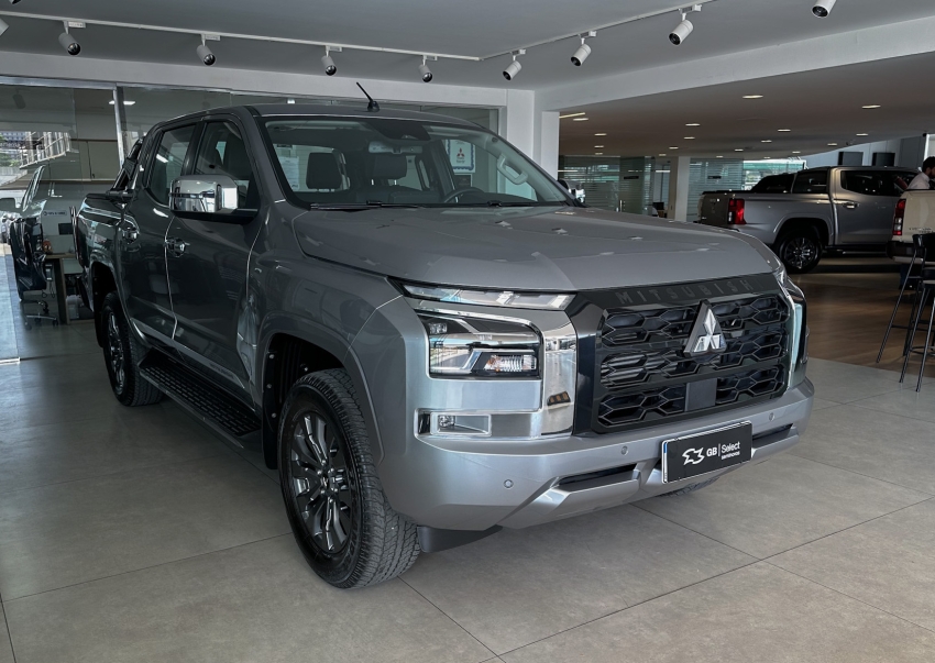 triton 2.4 biturbo diesel cd hpe-s 4x4