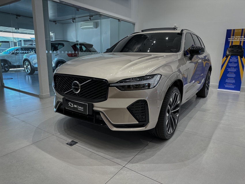 xc60 2.0 t8  ultra dark2
