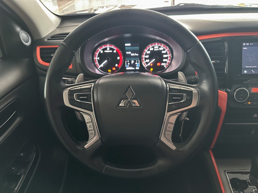 l200 triton 2.4 16v turbo diesel sport s5