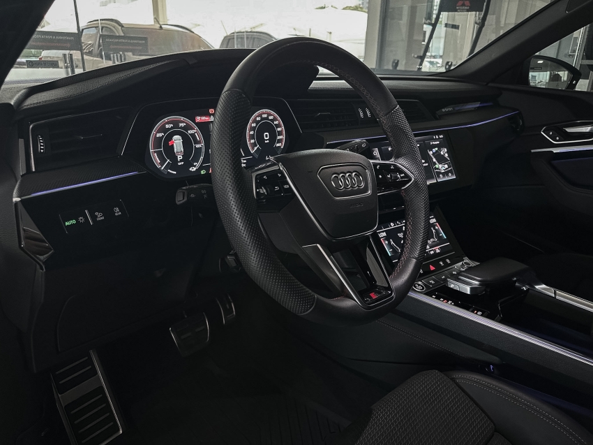 audi q8 e-tron 55 quattro4