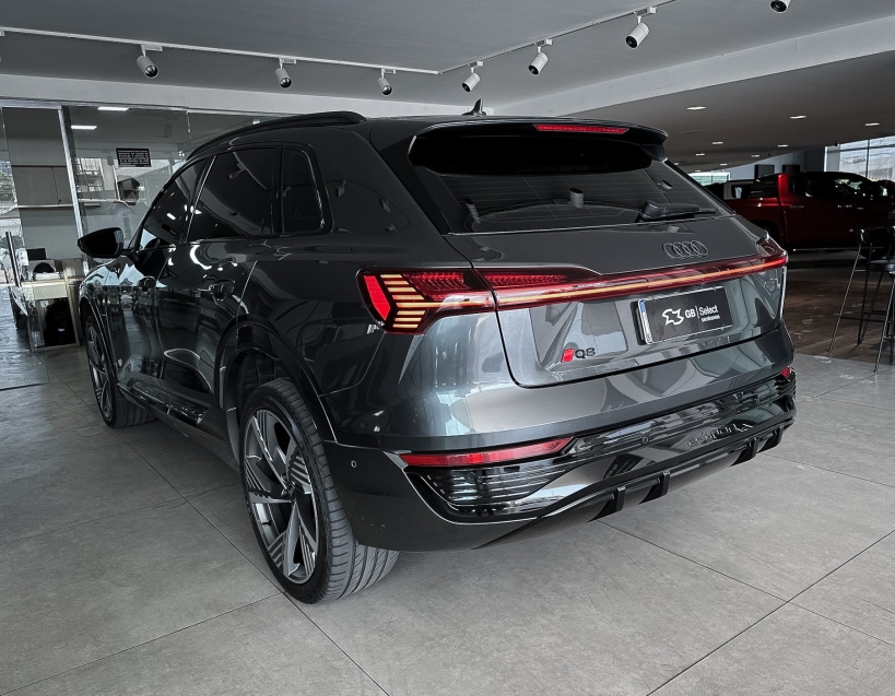 audi q8 e-tron 55 quattro15
