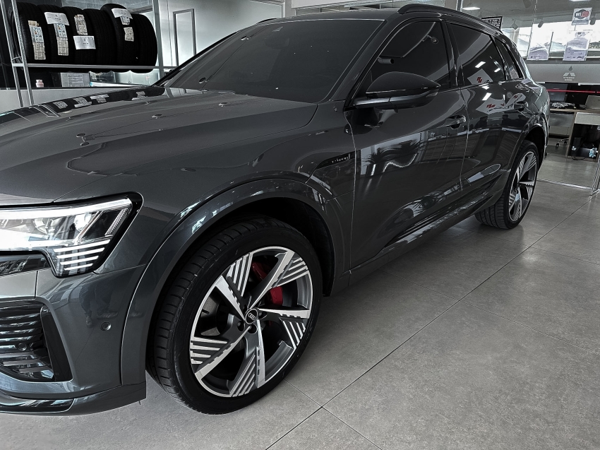 audi q8 e-tron 55 quattro12