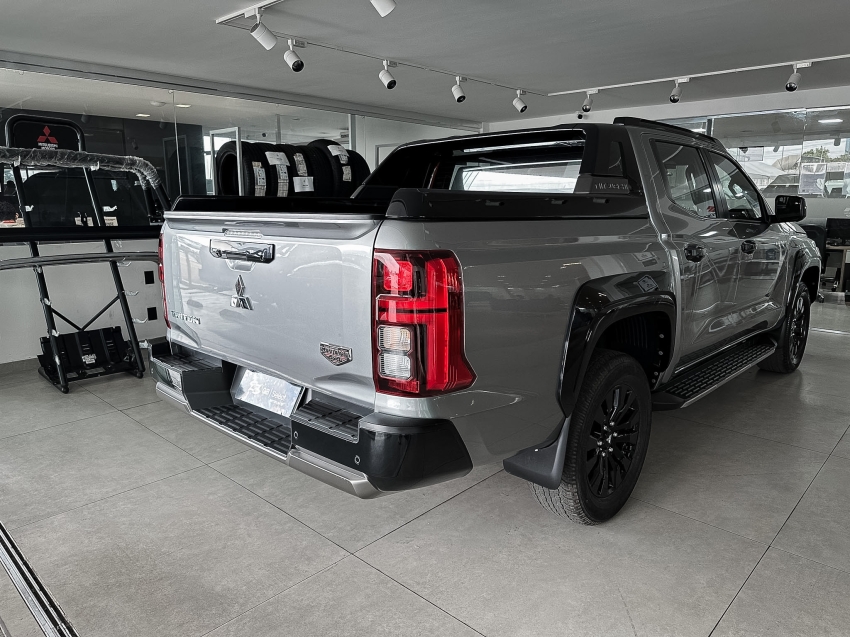 triton  katana 2.4 diesel 4x412
