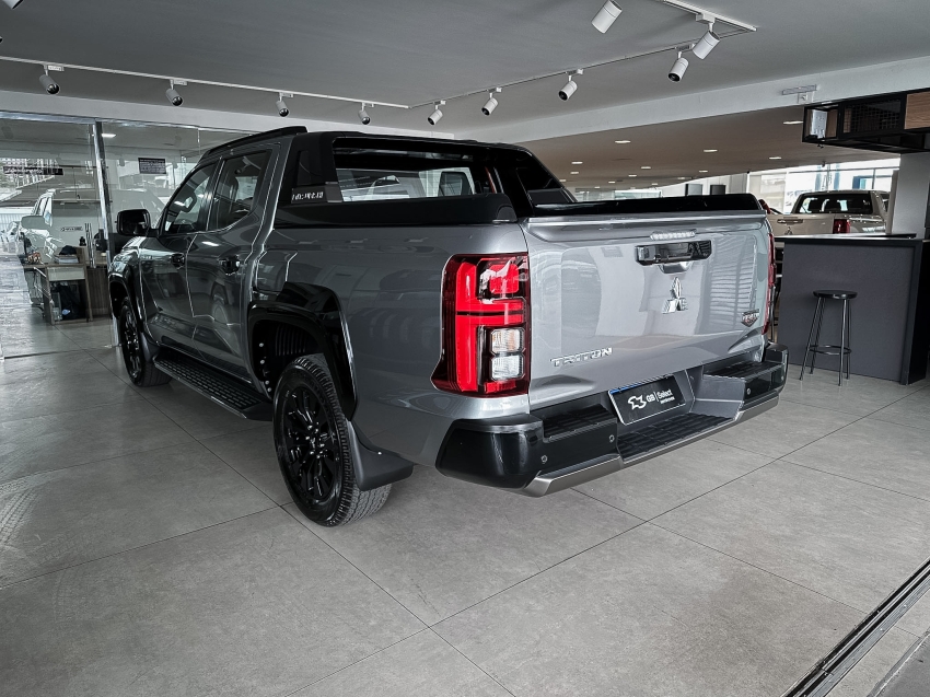 triton  katana 2.4 diesel 4x411