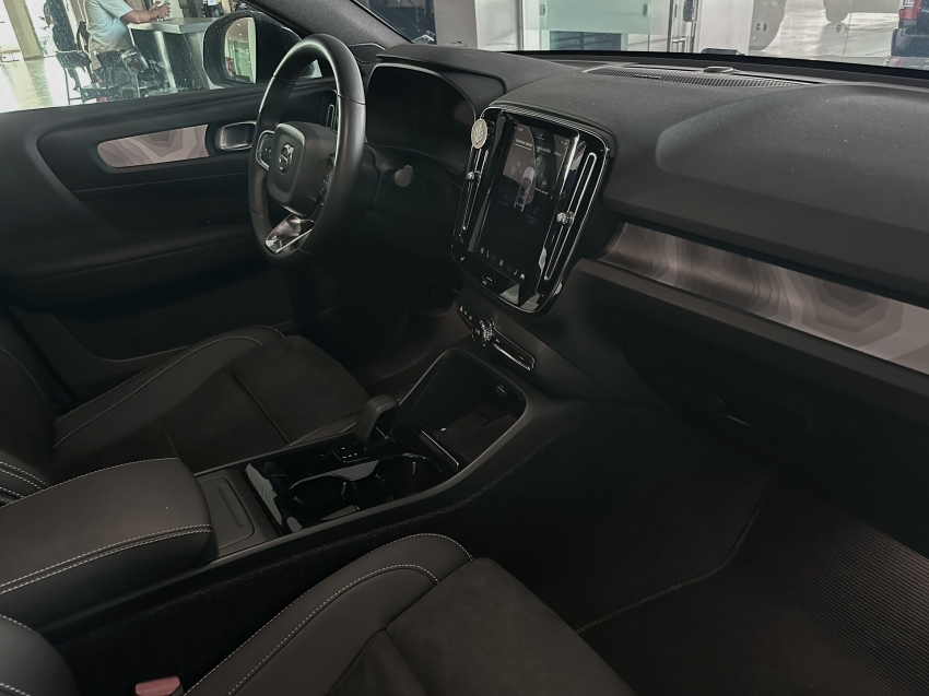 VOLVO C40 RECHARGE6