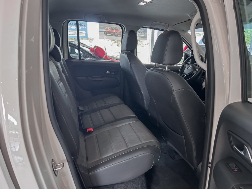 volkswagen amarok 3.0 v6 tdi diesel highline cd 4motion automatico 4.9 4p 2024