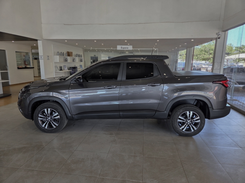 fiat toro 1.3 turbo 270 flex freedom at6 4p automatico 2025