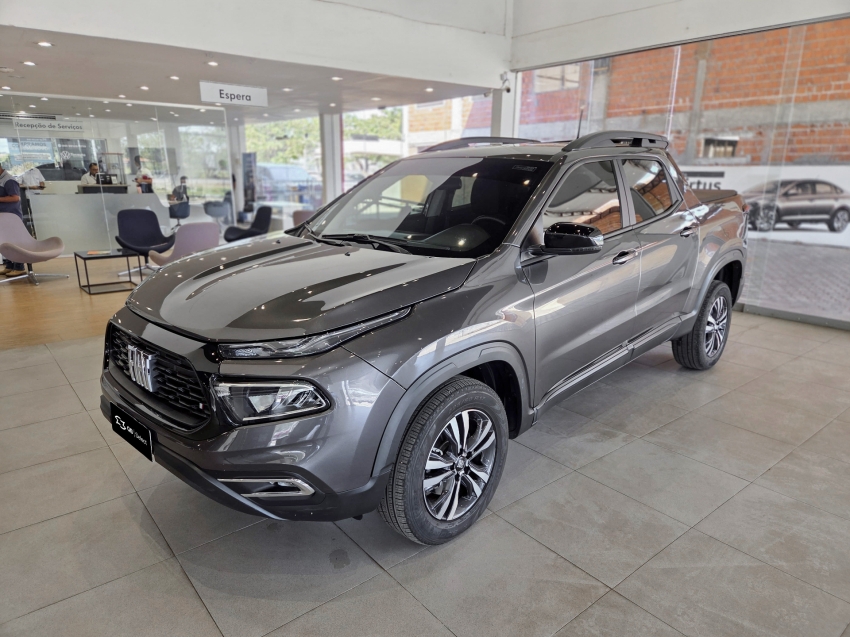 fiat toro 1.3 turbo 270 flex freedom at6 4p automatico 2025