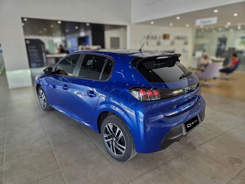 peugeot 208 1.0 turbo 200 flex griffe cvt 2.0 4p automatico 2024