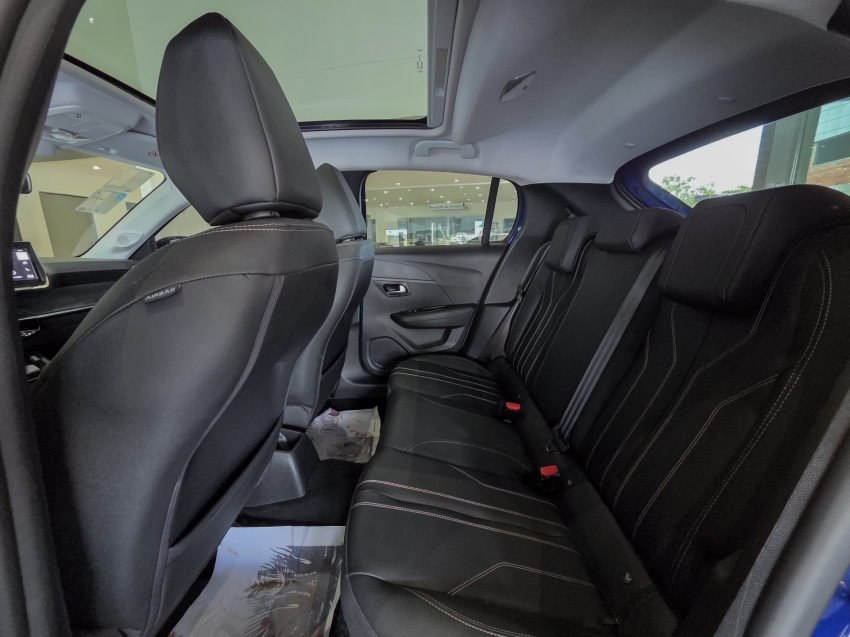 peugeot 208 1.0 turbo 200 flex griffe cvt 2.0 4p automatico 2024