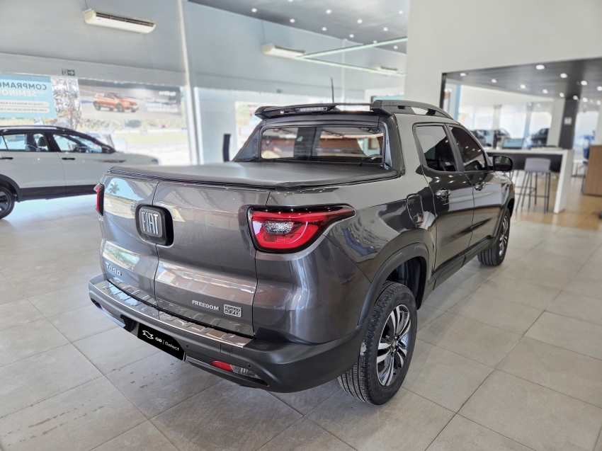 fiat toro 1.3 turbo 270 flex freedom at6 3.3 diesel 4p automatico 2025