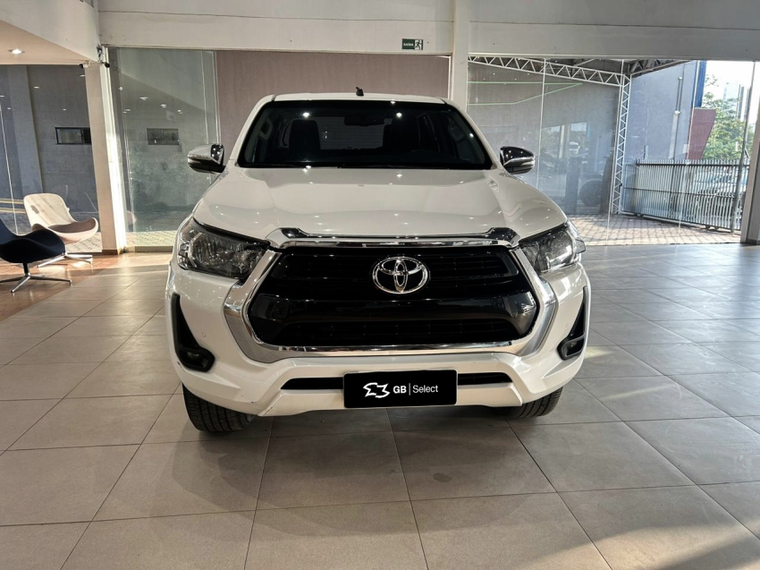 toyota hilux 2.8 d-4d turbo diesel cd srv 4x4 automatico 4p 20221