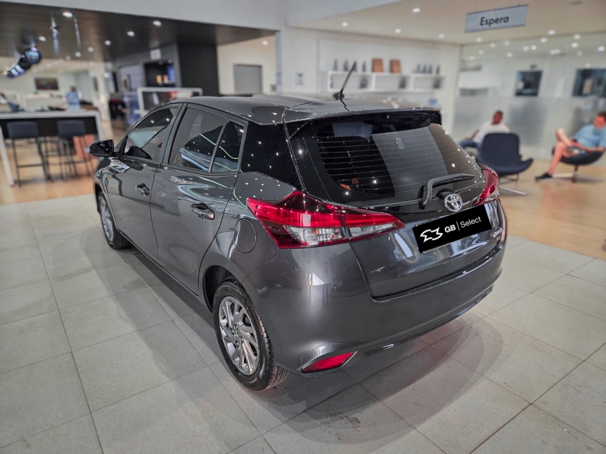 toyota yaris 1.5 16v flex xs multidrive 4p automatico 202413