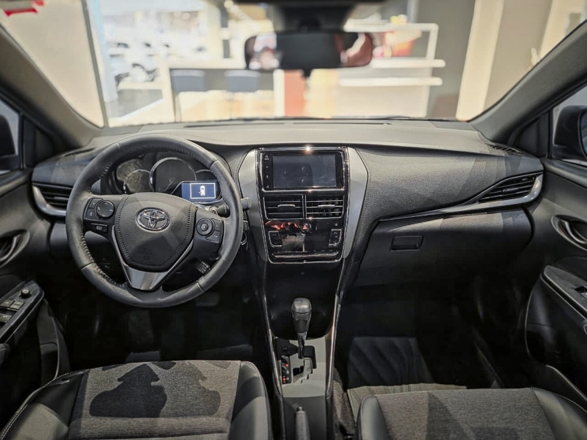 toyota yaris 1.5 16v flex xs multidrive 4p automatico 20245