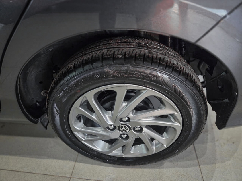 toyota yaris 1.5 16v flex xs multidrive 4p automatico 20248