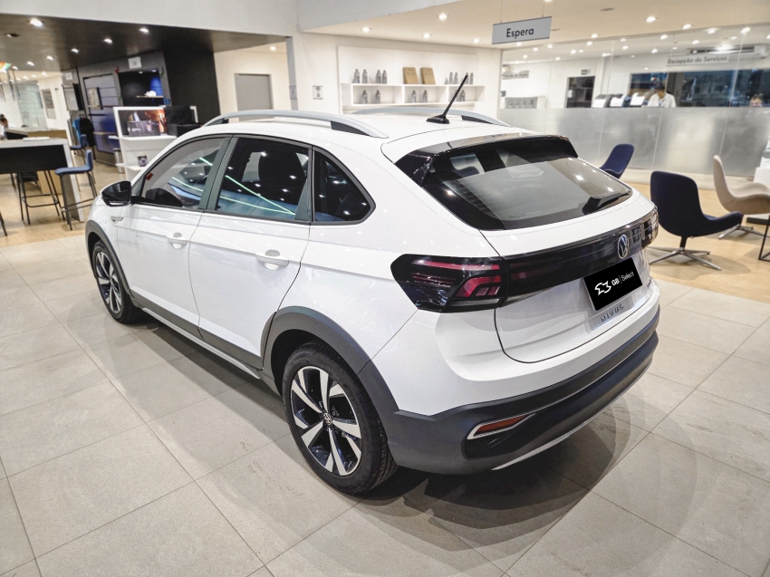 volkswagen nivus 1.0 200 tsi total flex highline automatico 4p 202312