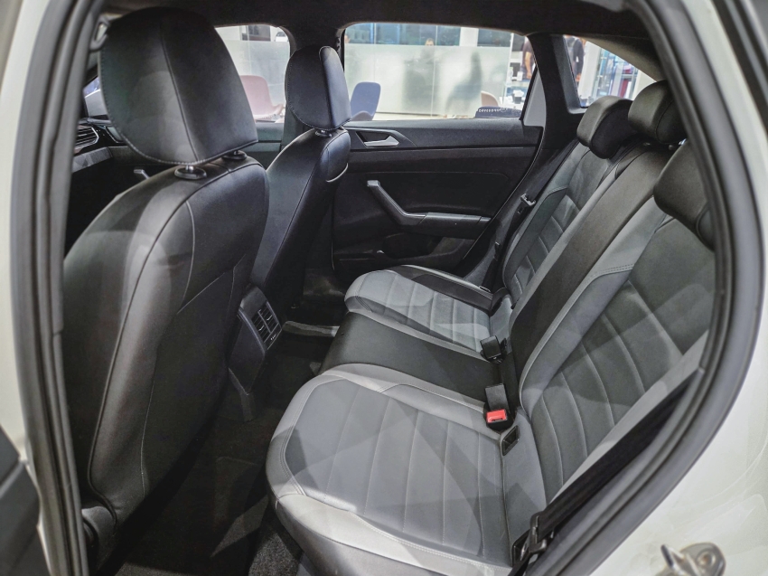 volkswagen nivus 1.0 200 tsi total flex highline automatico 4p 20236