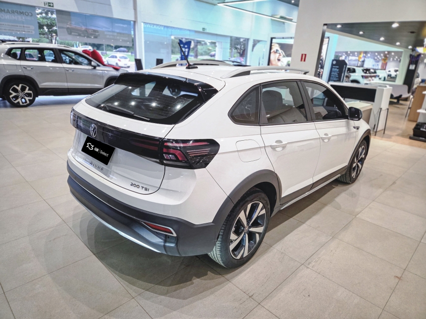 volkswagen nivus 1.0 200 tsi total flex highline automatico 4p 20239