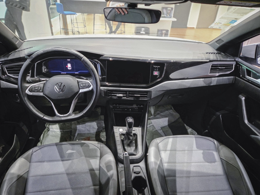 volkswagen nivus 1.0 200 tsi total flex highline automatico 4p 20234