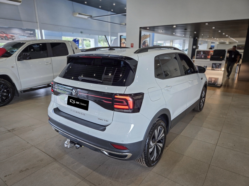 volkswagen t-cross 1.0 200 tsi total flex comfortline automatico 4p 20239