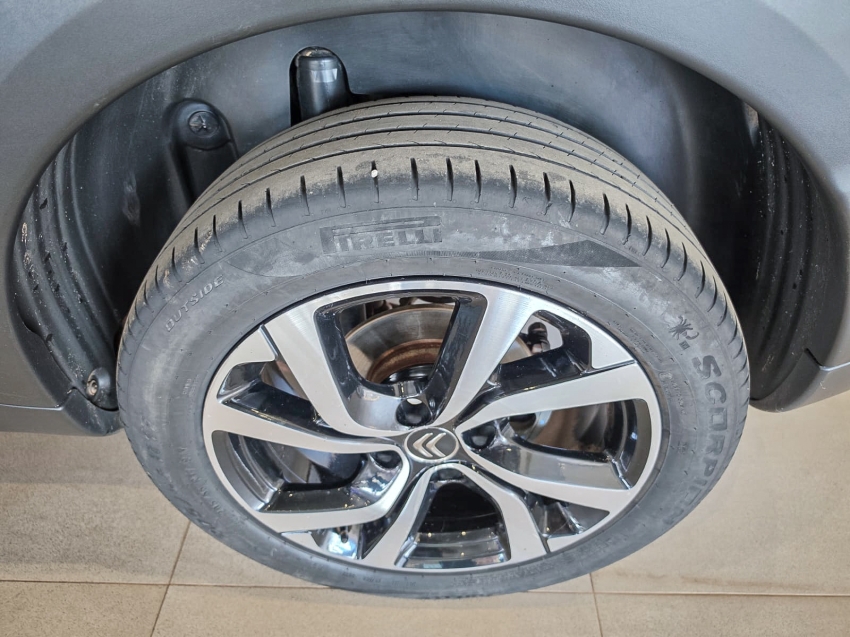 citroen c4 cactus 1.6 thp flex shine pack eat6 4.1 4p automatico 20227