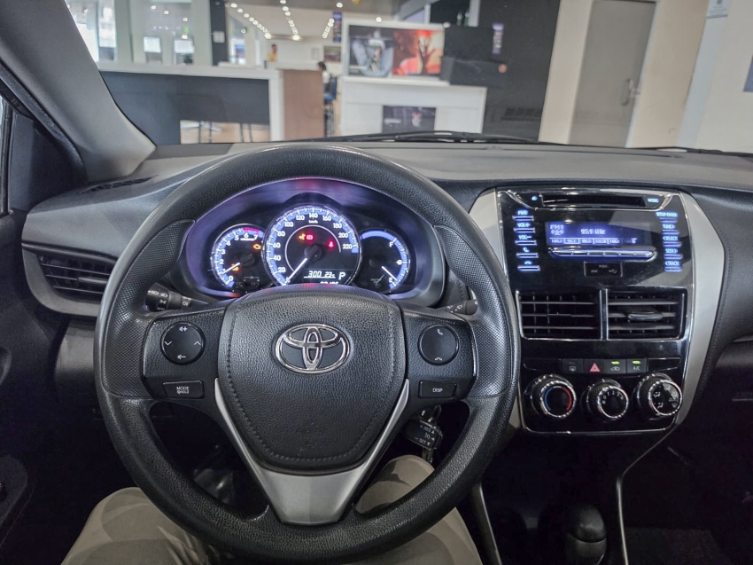 toyota yaris 1.5 16v flex sedan xl multidrive 4p automatico 20193