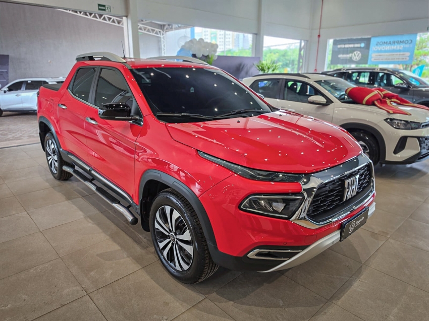 fiat toro 1.3 turbo 270 flex volcano at6 4p automatico 2025