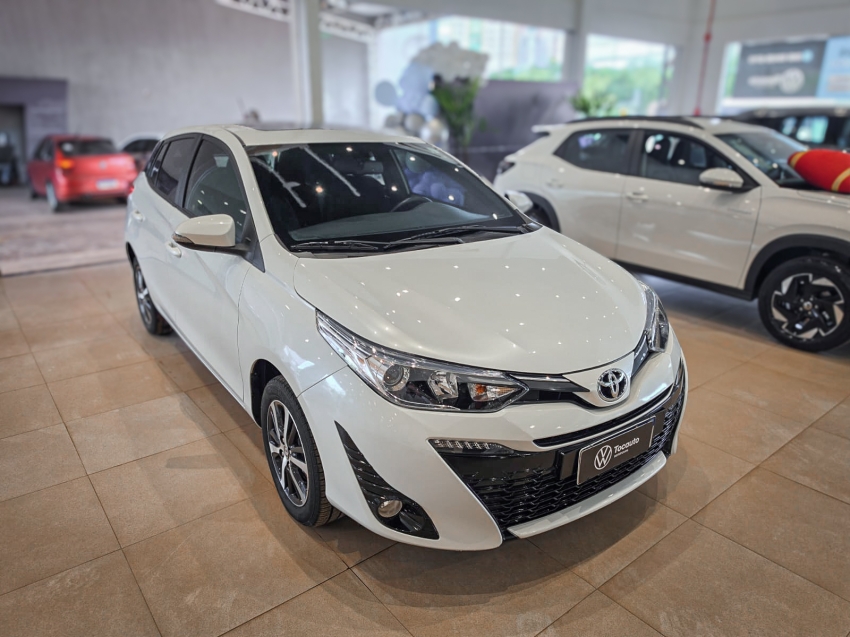 toyota yaris 1.5 16v flex sedan xls connect multidrive 4p automatico 2021