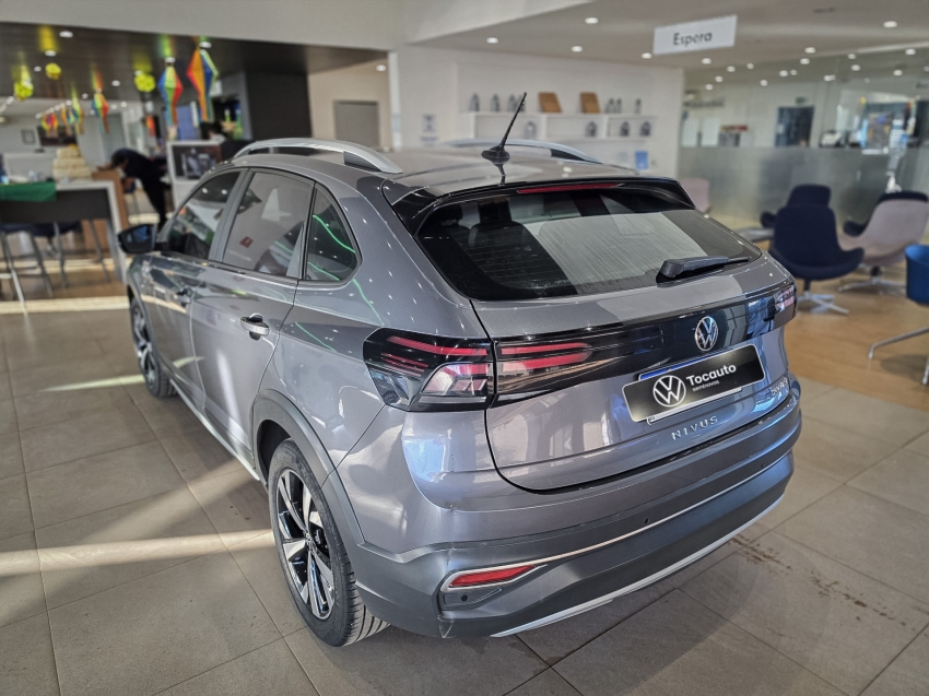 volkswagen nivus 1.0 200 tsi total flex highline automatico 4p 202211
