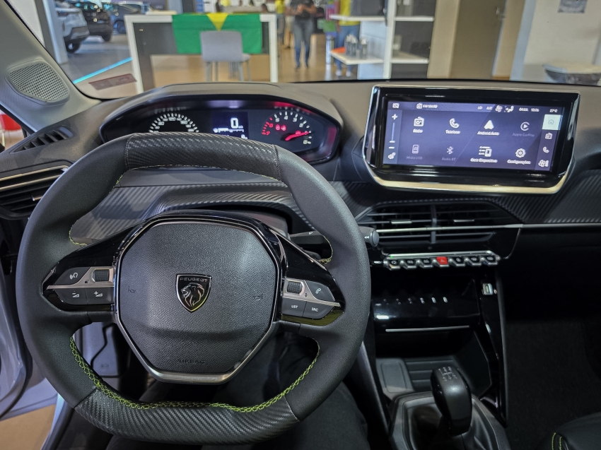 peugeot 208 style5