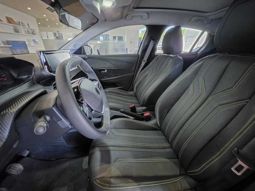 peugeot 208 style7