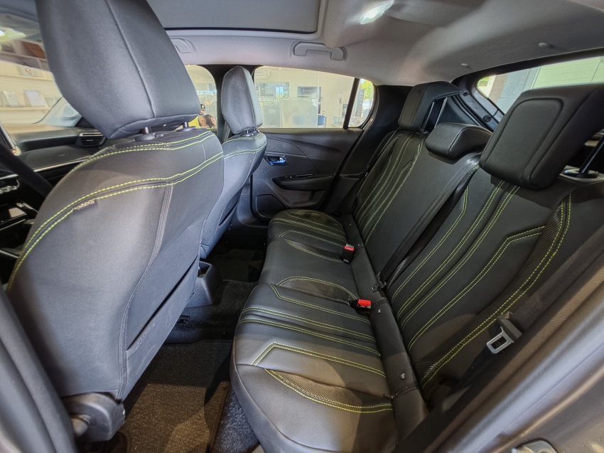 peugeot 208 style8