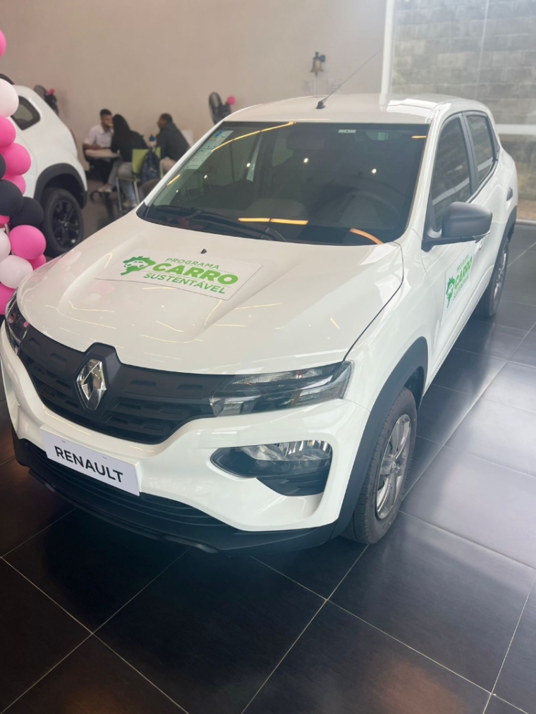 kwid zen 2026 com central multimidia + camera de re sensor estacionamento insulfilme e emplacamento total 2025 pago.1 kwid zen 2026 com central multimidia + camera de re sensor estacionamento insulfilme e emplacamento total 2025 pago.1