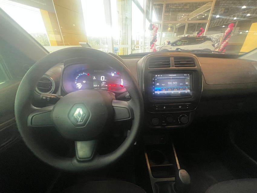 kwid zen 2026 com central multimidia + camera de re sensor estacionamento insulfilme e emplacamento total 2025 pago.9 kwid zen 2026 com central multimidia + camera de re sensor estacionamento insulfilme e emplacamento total 2025 pago.9