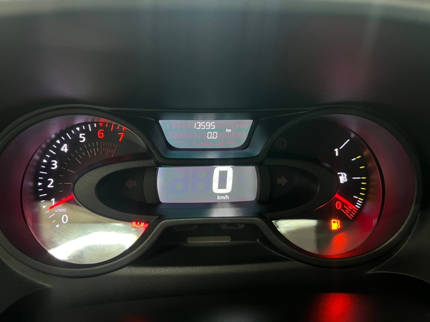 renault oroch 1.6 16v sce flex intense manual 4p 202511